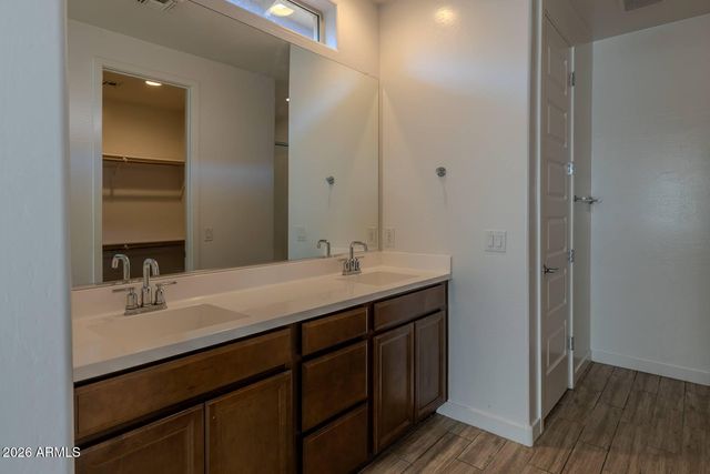 3830 S 64TH Drive, Phoenix, AZ 85043