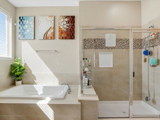 16058 Humboldt Peak Dr, Broomfield, CO 80023