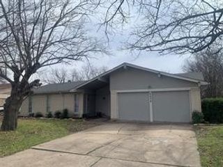 6608 Summertime Lane, Watauga, TX 76148