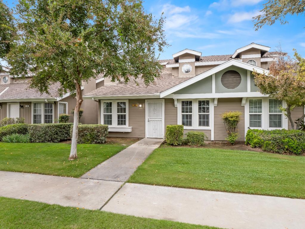 3770 W Barstow Avenue # 142, Fresno, CA 93711