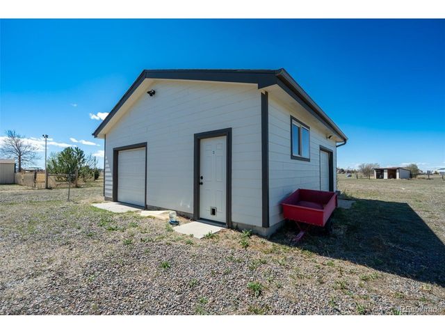 905 Pawnee St, Strasburg, CO 80136