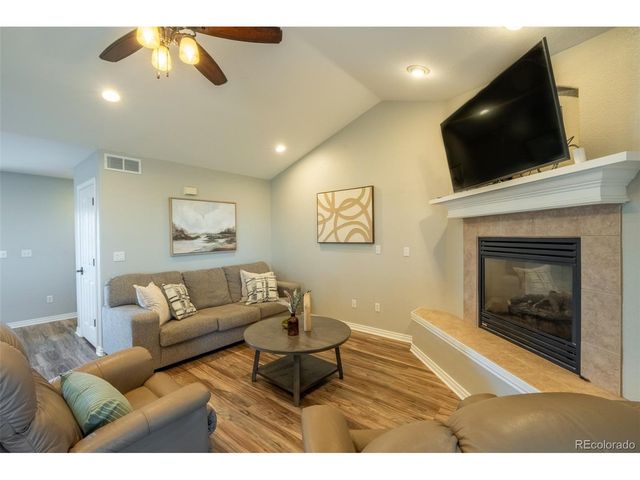 905 Pawnee St, Strasburg, CO 80136