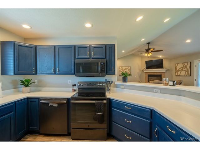 905 Pawnee St, Strasburg, CO 80136
