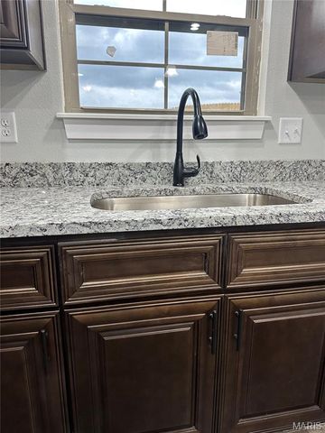 208 Teton Pass, Waynesville, MO 65583