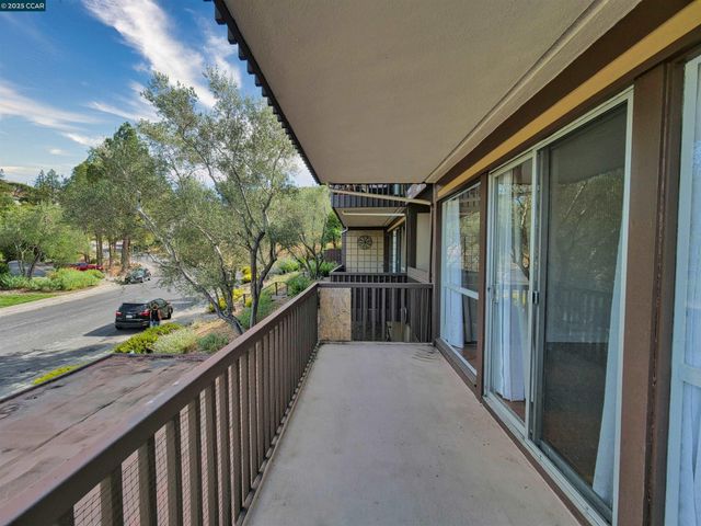 938 Lea Drive, San Rafael, CA 94903