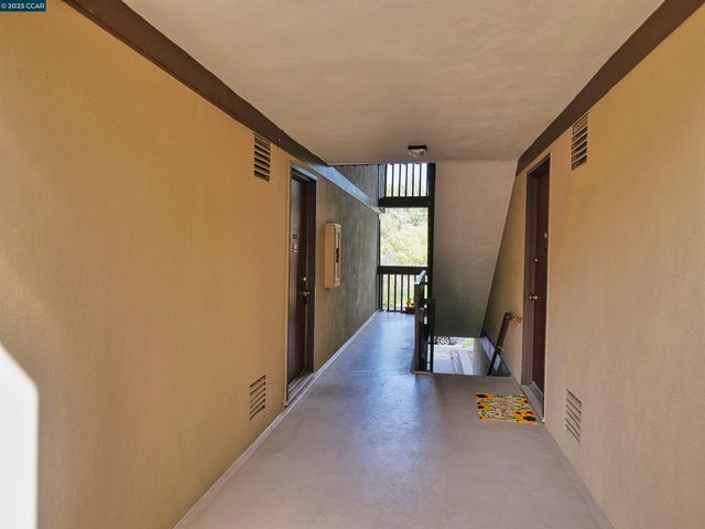 938 Lea Drive, San Rafael, CA 94903