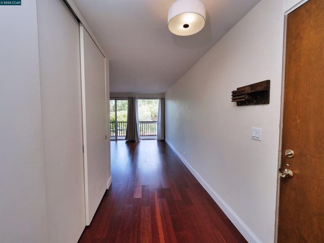 938 Lea Drive, San Rafael, CA 94903