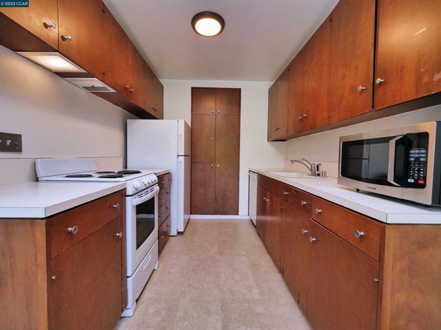 938 Lea Drive, San Rafael, CA 94903