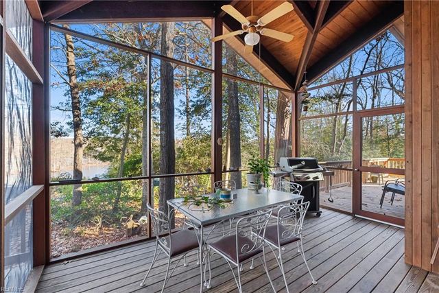 701 Colony TRL, Lanexa, VA 23089