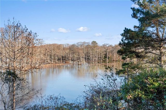 701 Colony TRL, Lanexa, VA 23089