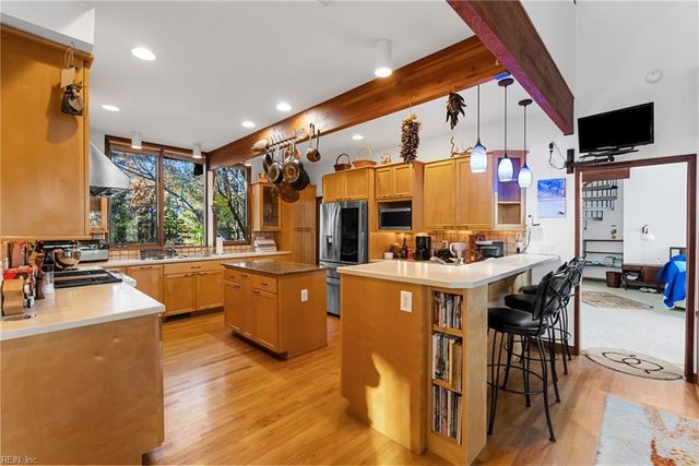 701 Colony TRL, Lanexa, VA 23089