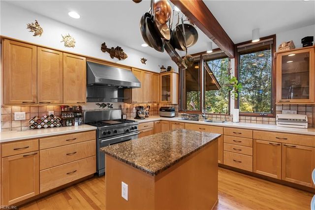 701 Colony TRL, Lanexa, VA 23089