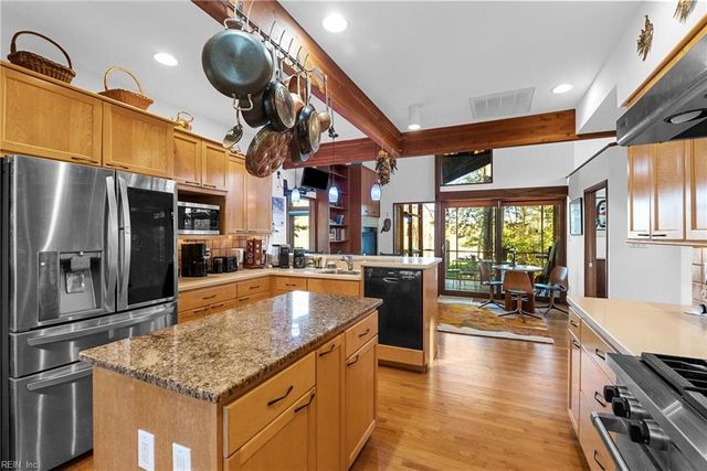 701 Colony TRL, Lanexa, VA 23089