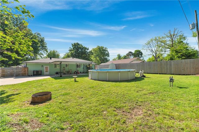 602 Lawndale Drive, Springdale, AR 72764