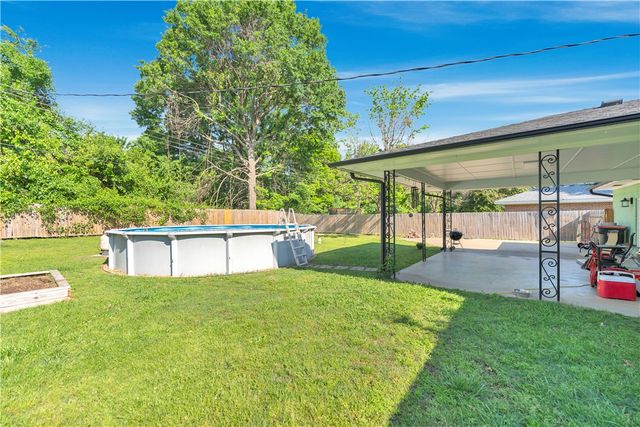 602 Lawndale Drive, Springdale, AR 72764
