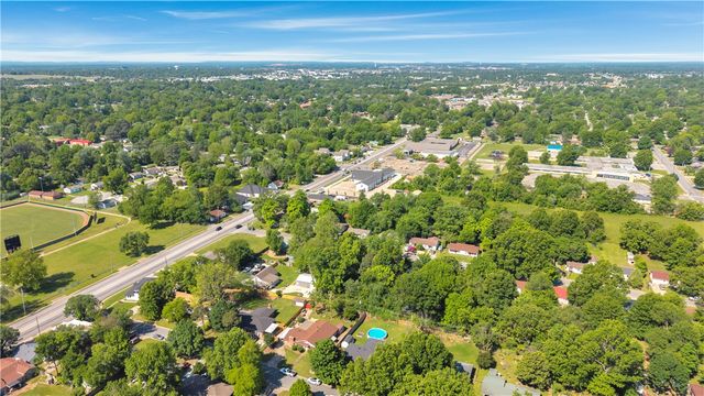 602 Lawndale Drive, Springdale, AR 72764