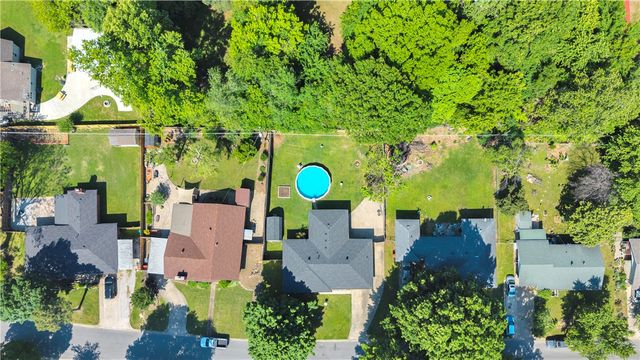 602 Lawndale Drive, Springdale, AR 72764