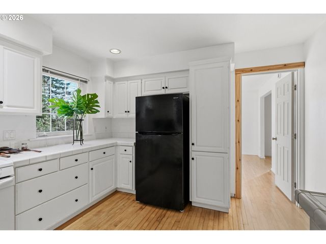 357 W 37TH Ave, Eugene, OR 97405