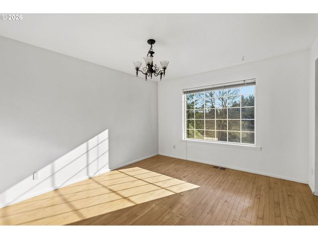 357 W 37TH Ave, Eugene, OR 97405