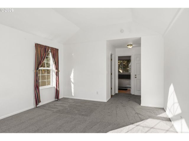 357 W 37TH Ave, Eugene, OR 97405