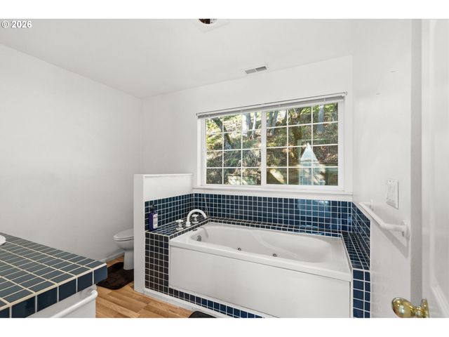 357 W 37TH Ave, Eugene, OR 97405