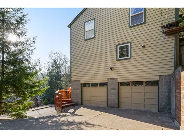 357 W 37TH Ave, Eugene, OR 97405