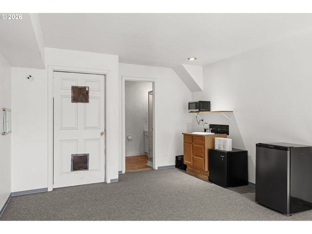 357 W 37TH Ave, Eugene, OR 97405