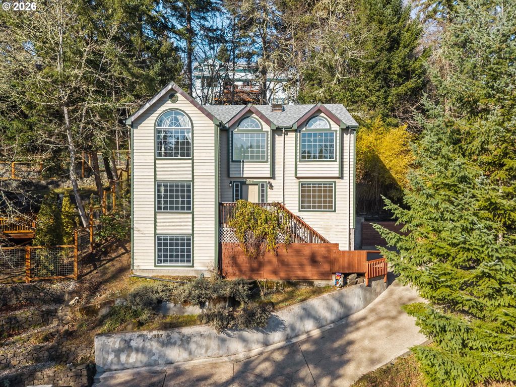 357 W 37TH Ave, Eugene, OR 97405