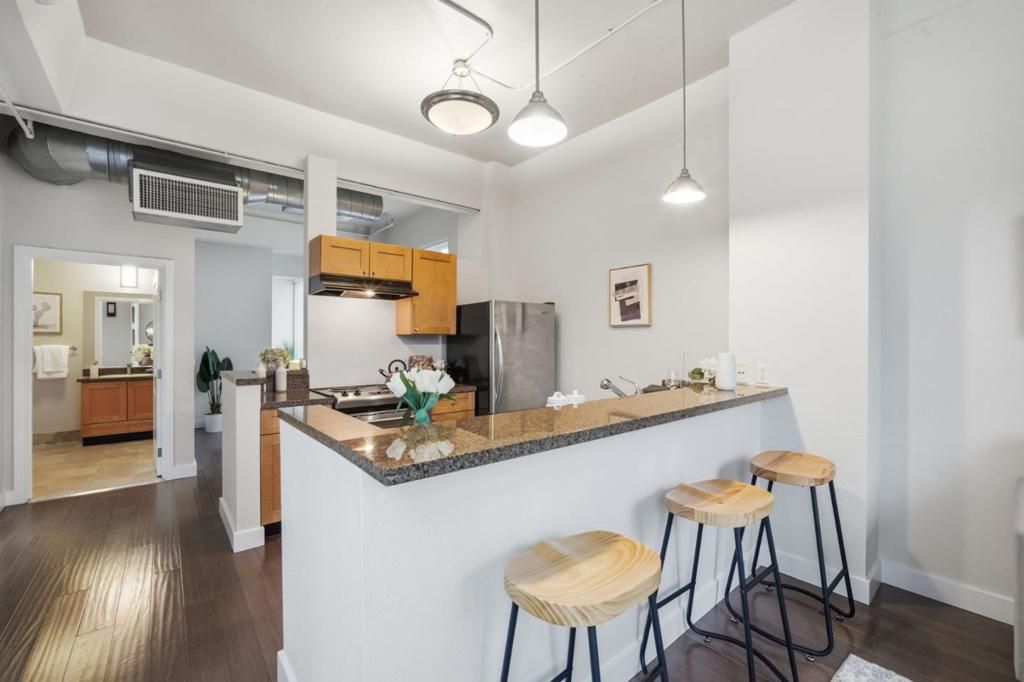 Image 11 of property listing at 30 Mason Street 502, San Francisco, CA 94102