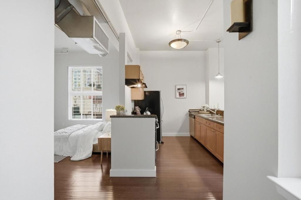 Image 15 of property listing at 30 Mason Street 502, San Francisco, CA 94102