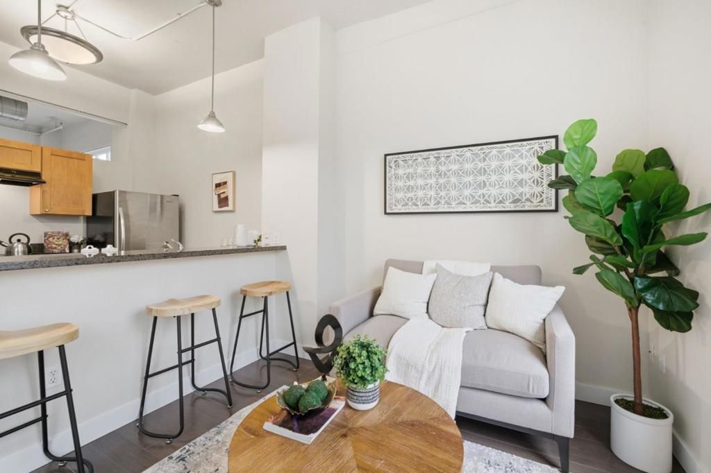 Image 3 of property listing at 30 Mason Street 502, San Francisco, CA 94102