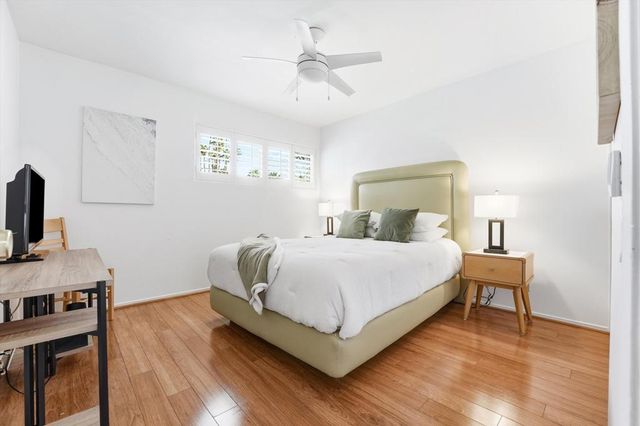 2367 S Gene Autry Trail B, Palm Springs, CA 92264