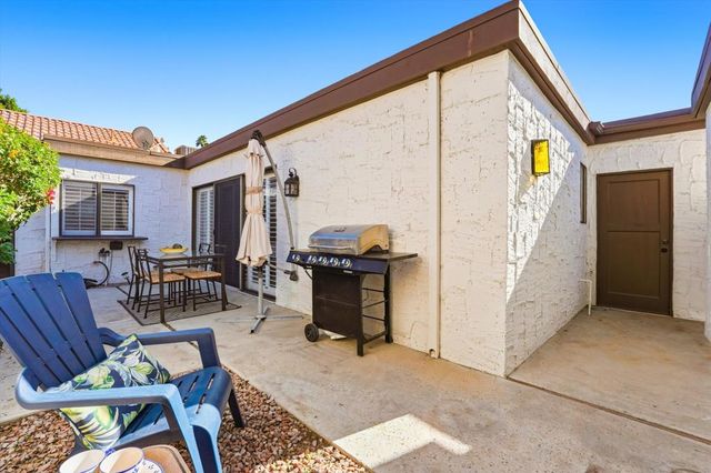 2367 S Gene Autry Trail B, Palm Springs, CA 92264