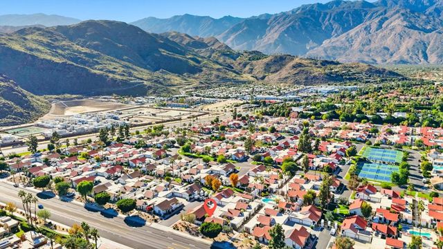 2367 S Gene Autry Trail B, Palm Springs, CA 92264