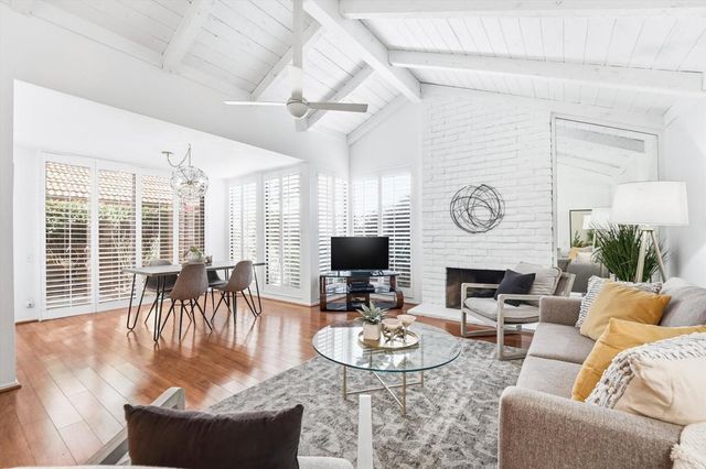 2367 S Gene Autry Trail B, Palm Springs, CA 92264