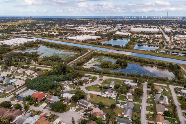 000 Uranus Terrace, West Palm Beach, FL 33403