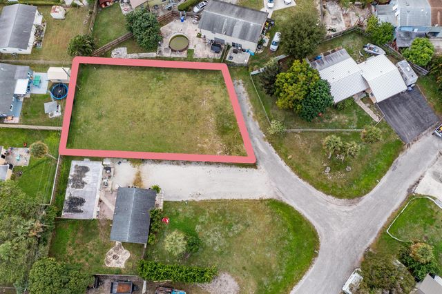 000 Uranus Terrace, West Palm Beach, FL 33403