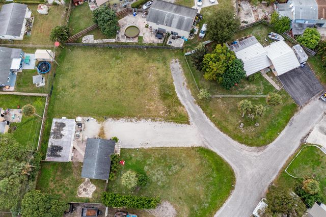 000 Uranus Terrace, West Palm Beach, FL 33403