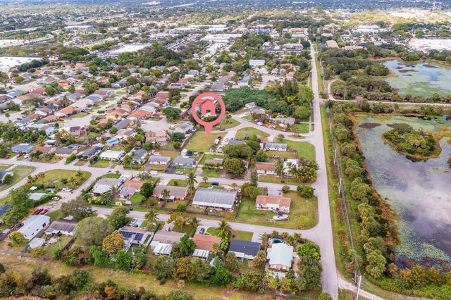 000 Uranus Terrace, West Palm Beach, FL 33403