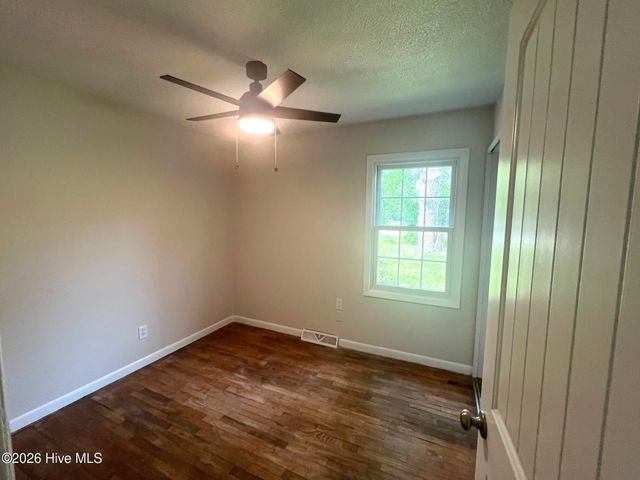 3533 Middle Sound Loop Road, Wilmington, NC 28411