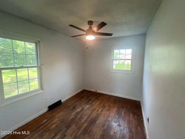 3533 Middle Sound Loop Road, Wilmington, NC 28411