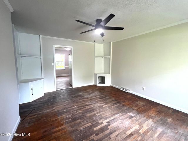 3533 Middle Sound Loop Road, Wilmington, NC 28411