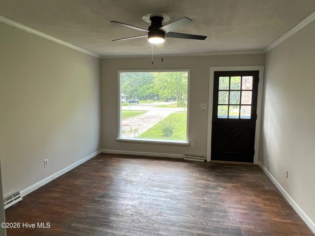 3533 Middle Sound Loop Road, Wilmington, NC 28411