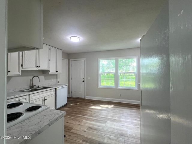 3533 Middle Sound Loop Road, Wilmington, NC 28411