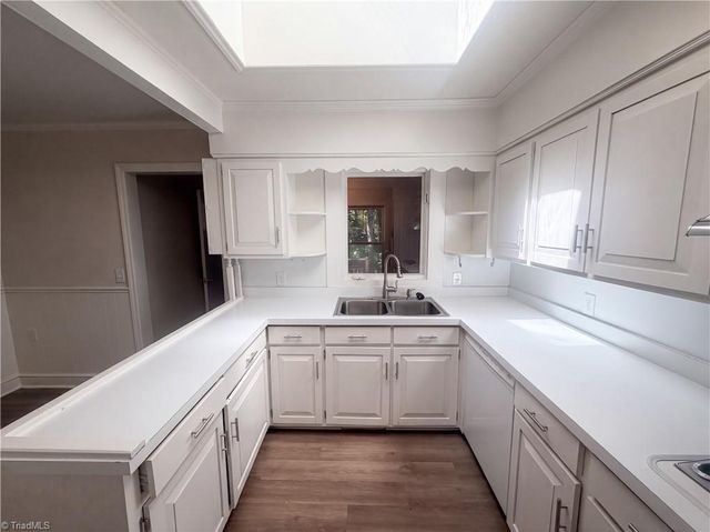 2727 Catherine Drive, Burlington, NC 27215