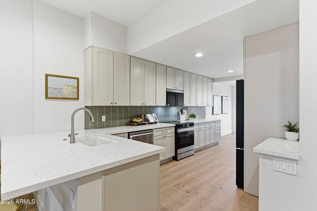 3415 N 36TH Street 3, Phoenix, AZ 85018