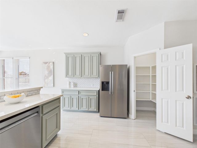 13206 Imperial Shore Drive, Pearland, TX 77584