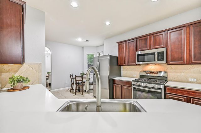 409 Abbey Lane, League City, TX 77573