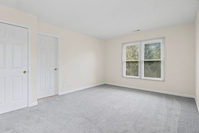 1725 Pickwick Lane, Glenview, IL 60026