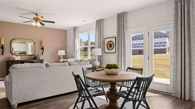 117 Oakchase Park Lane, Hampton, GA 30228